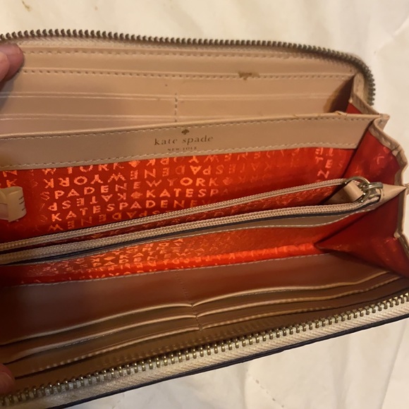 Kate Spade Wallet - Picture 4 of 5